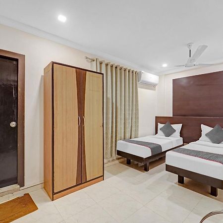 Collection O Mount Road Rich Mount Near Marina Beach Hotel Ченай Екстериор снимка